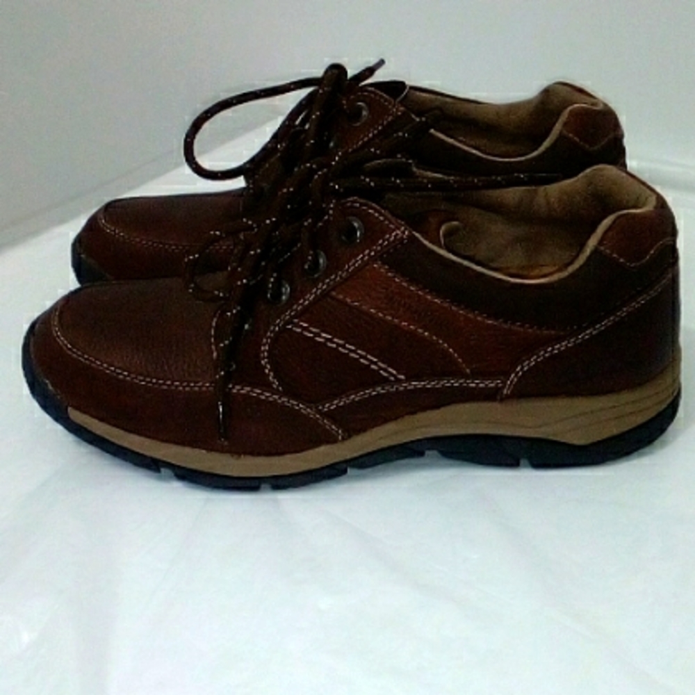 Clarks brown leather upper